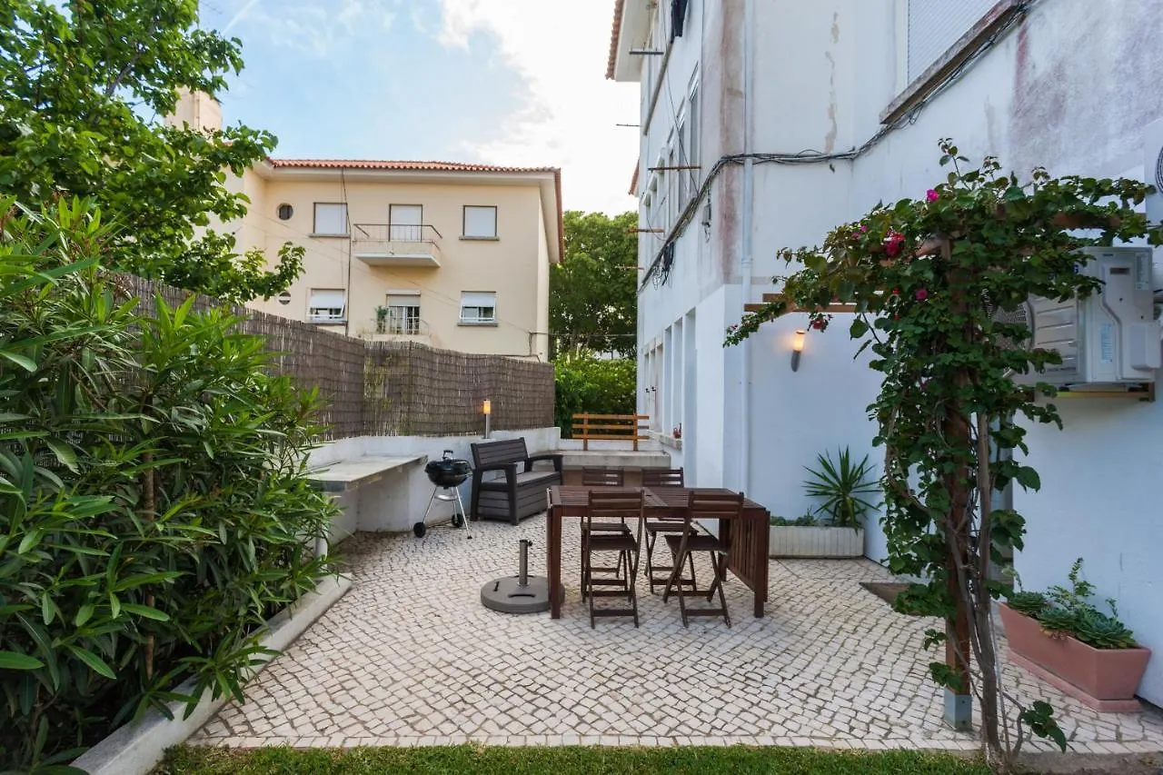 Flh Cascais Apartment With Terrace 0*,